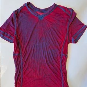 Mens Buckle tshirt size large